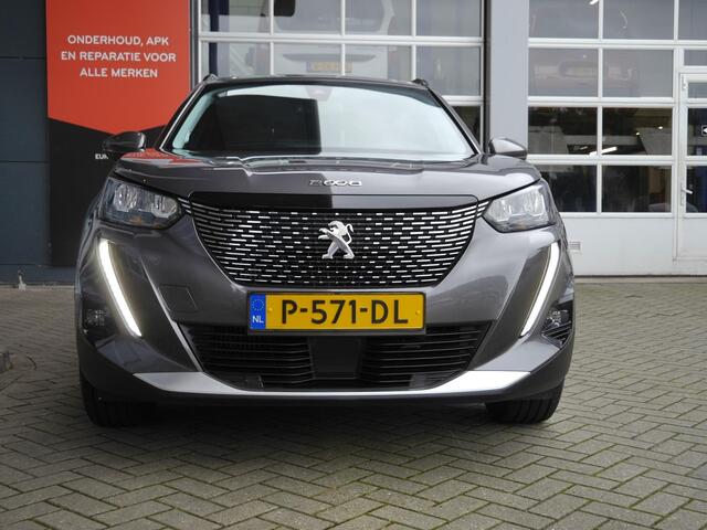 Peugeot 2008 1.2 PureTech Allure Pack | Stoelverwarming | Keyless entry en start | Navigatie | Lichtmetalen velgen | Climate control | Cruise control | Extra getint glas | Apple carplay/Android auto