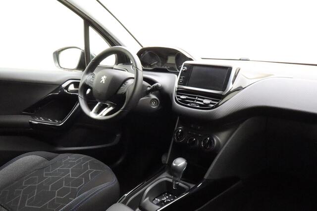 Peugeot 2008 1.2 PureTech Signature 130 PK | Automaat | Airco | Cruise Control | Parkeersensor | Licht Metalen Velgen | Navigatie | Stuurwielbediening | Bluetooth | 1e eigenaar