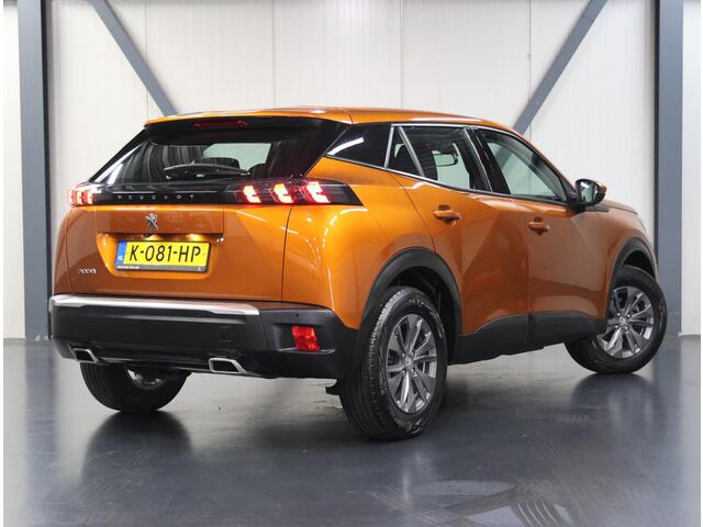 Peugeot 2008 1.2 130PK Active Pack | AppleCarplay/Android Auto | Armsteun | Cruise Control | Climate Control | Camera | FULL LED | Isofix | Parkeersensoren |