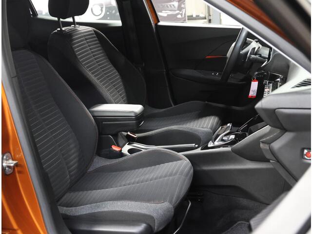 Peugeot 2008 1.2 130PK Active Pack | AppleCarplay/Android Auto | Armsteun | Cruise Control | Climate Control | Camera | FULL LED | Isofix | Parkeersensoren |