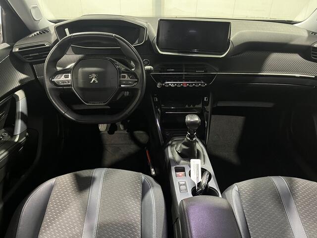 Peugeot 2008 1.2 PureTech Blue Lease Allure |Vol opties!|PDC|Camera|Carplay|Leer!