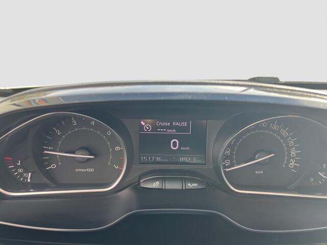 Peugeot 2008 1.2 PureTech Active | Pano | Navi | Sensoren |
