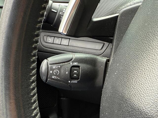 Peugeot 2008 BWJ 2016 | 1.2PT Blue Lion AUTOMAAT | NWE APK | AIRCO | NAVI | CARPLAY | CRUISE | PDC