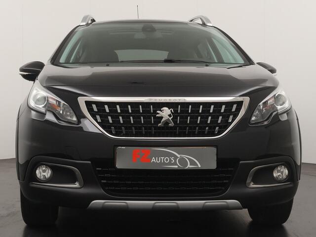 Peugeot 2008 1.2 PureTech GT-line - Navigatie - Trekhaak - Panoramadak