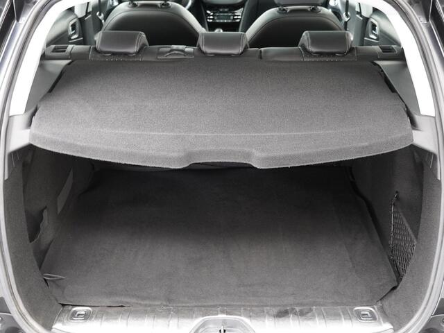 Peugeot 2008 1.2 PureTech GT-line - Navigatie - Trekhaak - Panoramadak