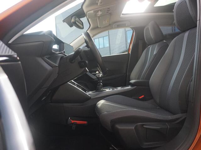 Peugeot 2008 1.2 PureTech Allure Panoramadak | Afn. Trekhaak