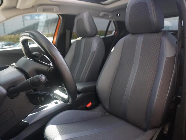 Peugeot 2008 1.2 PureTech Allure Panoramadak | Afn. Trekhaak