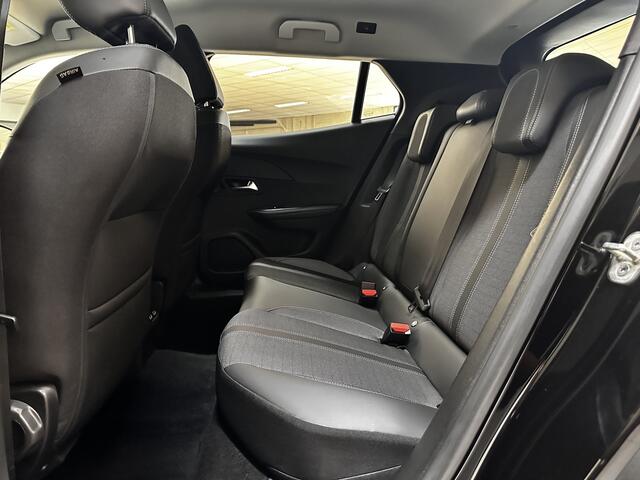 Peugeot 2008 1.5 BlueHDi Allure Pack /Camera /LED Koplampen /Lane Assist /Apple + Android /DAB+! /Keyless Go /DAB+! /Climat /Cruise /Elek. pakket /Bluetooth /Regensensor /17"LMV /Extra getint glas /PDC.