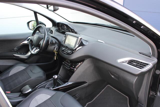 Peugeot 2008 1.2 PureTech Allure Automaat Airco Navi Carplay 66568km