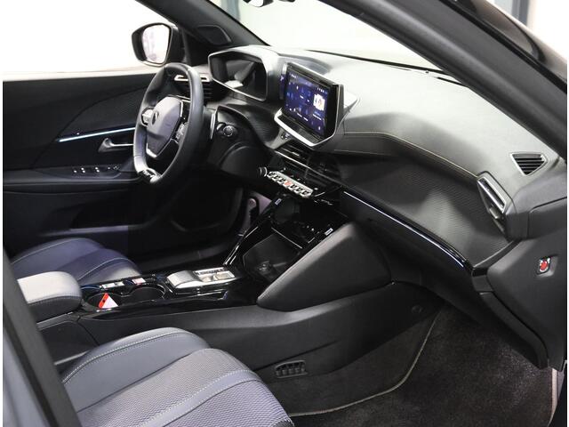 Peugeot 2008 1.2 Hybrid 136PK GT | AppleCarplay/Android Auto | Keyless | Adaptive Cruise Control | Climate Control | Camera | FULL LED | Two-Tone | Sfeerverlichting | Isofix | Privacy Glass |