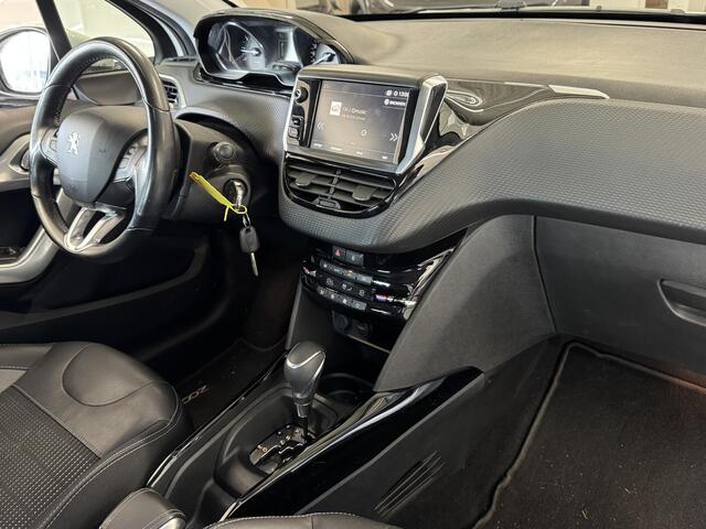 Peugeot 2008 1.2 PureTech Allure | Automaat | Camera | Navi | Trekhaak | Stoelverwarming | Clima | ( Vesteging - Nieuwegein )
