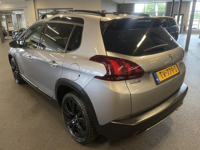 Peugeot 2008 1.2 PureTech GT-line Black Pack -Panoramadak_climate Controle-Navigatie-Achteruitrijucamera