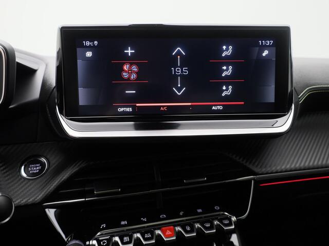 Peugeot 2008 1.2 PureTech 155 PK Automaat GT-Line | PANO | CAMERA | CARPLAY