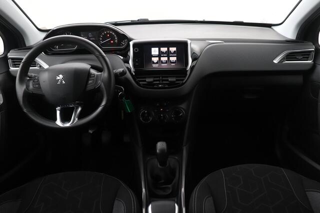 Peugeot 2008 1.2 PureTech Blue Lion | Trekhaak | DAB | Airco | Navigatie