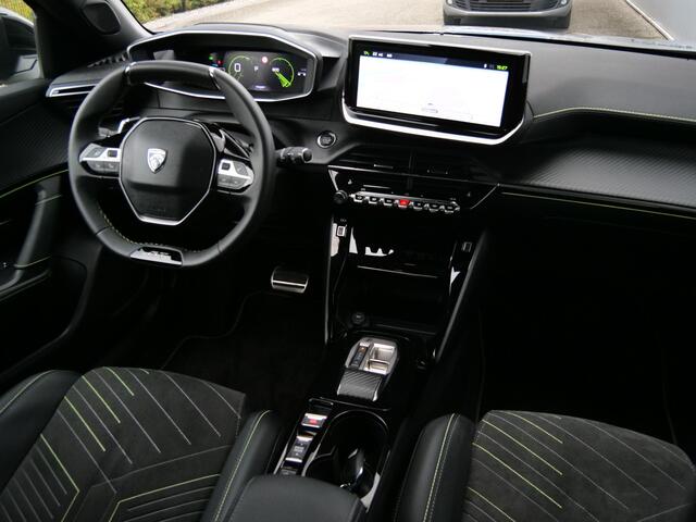 Peugeot 2008 1.2 PureTech 130 Pk GT Automaat Camera's / Navigatie / DAB / Appel Carplay / Massage stoel