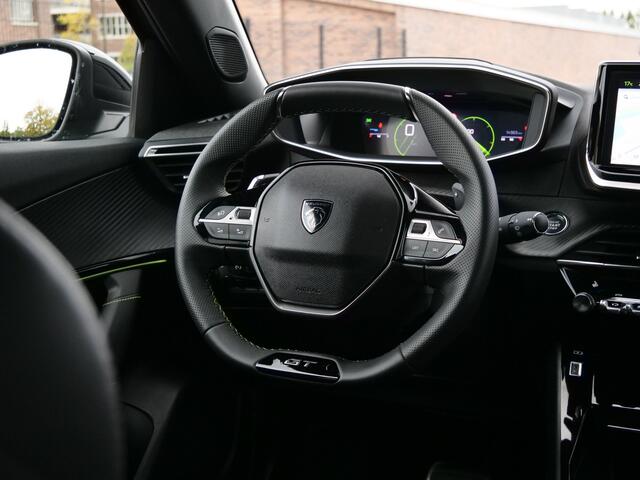 Peugeot 2008 1.2 PureTech 130 Pk GT Automaat Camera's / Navigatie / DAB / Appel Carplay / Massage stoel