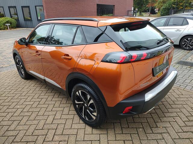 Peugeot 2008 1.2 PureTech Allure 130 PK Led 360 Camera Navigatie en Carplay All-Season 3D-Cockpit Stoelverwarming Keyless