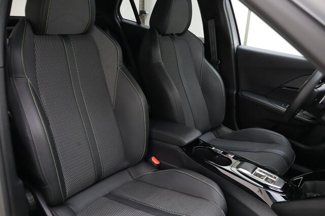 Peugeot 2008 1.2 Hybrid 145 GT Navigatie | Camera achter | Automaat