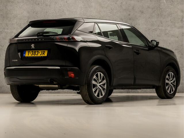 Peugeot 2008 1.2 PureTech Sport (APPLE CARPLAY, GROOT NAVI, CLIMATE, ZWART HEMEL, PARKEERSENSOREN, SPORTSTOELEN, CRUISE, DAB+, NIEUWSTAAT)