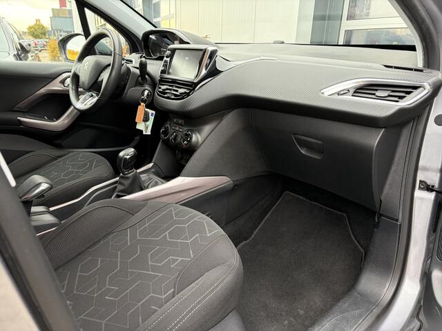 Peugeot 2008 1.2 PureTech Active 82pk | Airco | Bluetooth | Cruise control | Elektrische ramen voor | Lichtmetalen velgen 16" | Isofix bevestiging voor kinderzitjes | Zeer complete auto!