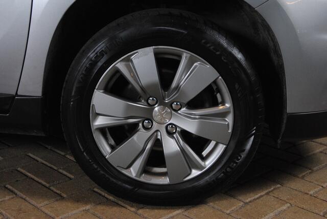 Peugeot 2008 1.2 PureT. Blue Lion