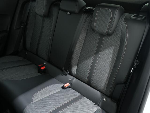 Peugeot 2008 1.2 HYBRID 145PK ALLURE E-DCS6 | Verw. Stoelen | Camera | Carplay