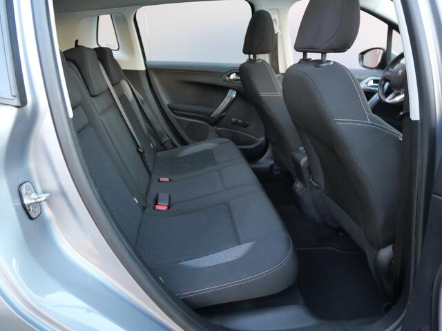 Peugeot 2008 1.2 PURETECH BLUE LION | PANO | CARPLAY | NAVIGATIE | 110 PK | NL-AUTO!!