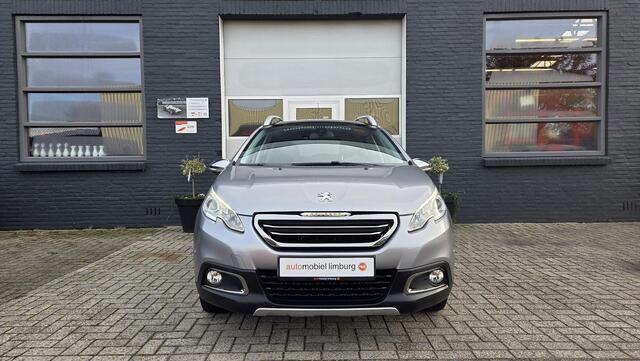 Peugeot 2008 1.2 PureTech Allure | NAVIAGTIE | PARKEERPAKKET | PANORAMADAK | VOLLEDIGE ONDERHOUDSHISTORIE