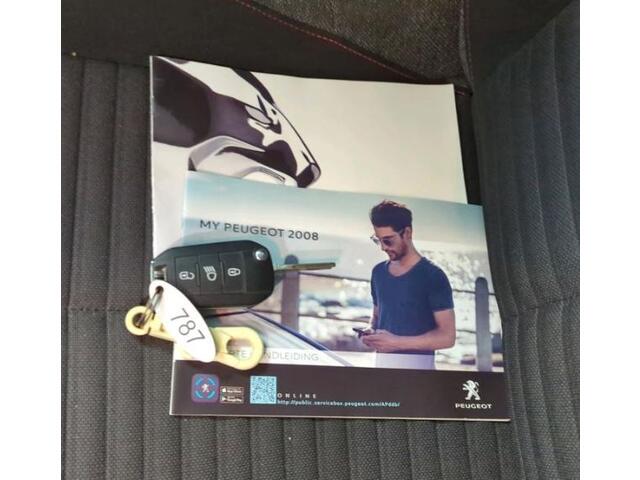 Peugeot 2008 1.5 HDi Blue Lease Active / Trekhaak / Airco-ecc./ Pdc.+Camera / Navigatie / Radio multimedia /