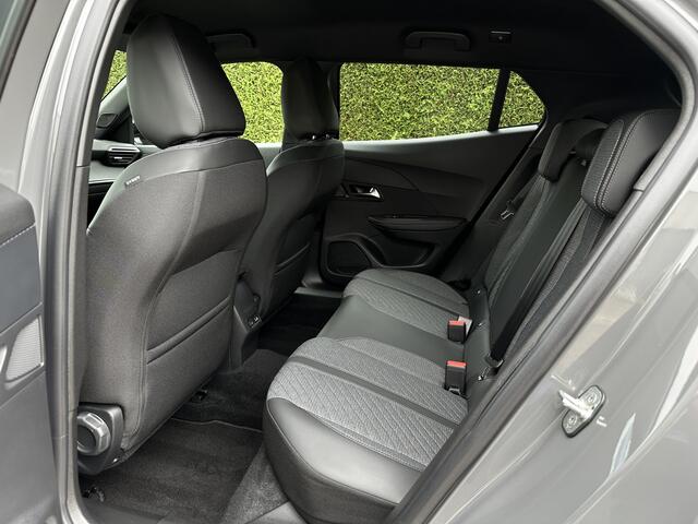 Peugeot 2008 1.2 PureTech 130pk Automaat Allure l ACC l BLIS l CAMERA l ECC l LED l NAVI l 35.000km