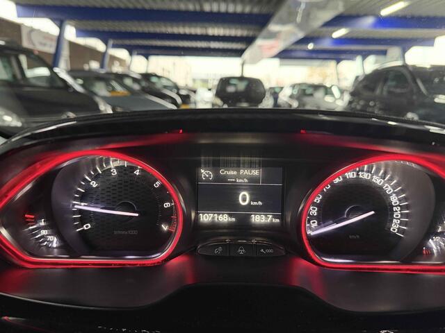 Peugeot 2008 1.2 PureTech GT-line Panoramadak | Carplay | Clima | Achteruitrijcamera.