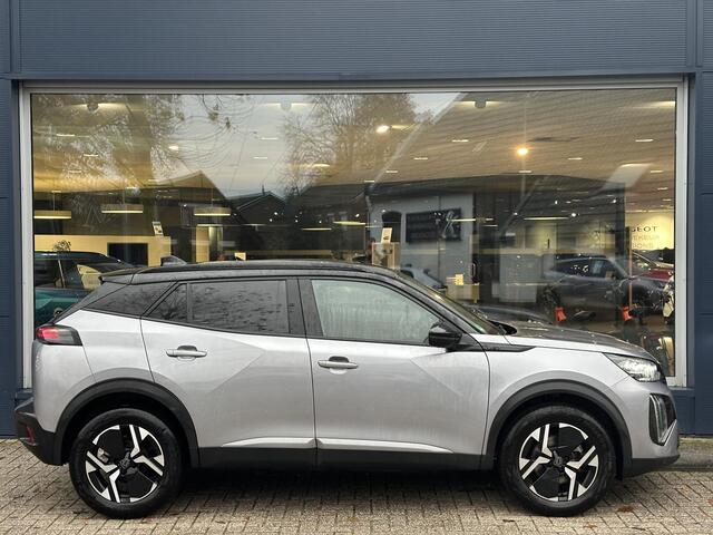 Peugeot 2008 1.2 Hybrid 145 PK GT Automaat | Navigatie | Keyless Entry | Full LED Verlichting | Parkeercamera | Adaptieve Cruise Control | Climate Control | Parkeersensoren | 17" Lichtmetalen Velgen | Hoge Zitpositie | Zwart Dak |