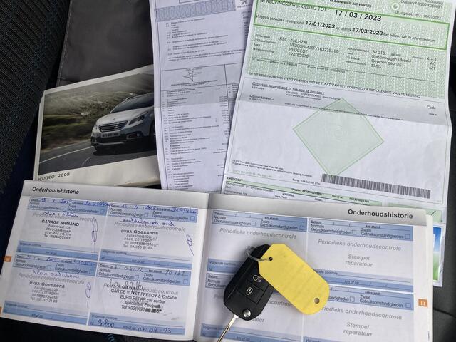 Peugeot 2008 1.2 PureTech Urban Cross Half-Leder/Navi/Klima/96dkm...