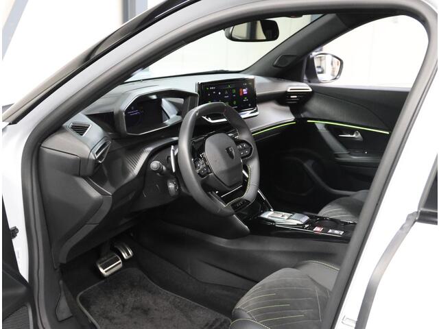 Peugeot 2008 1.2 130PK GT | 1ste eigenaar | AppleCarplay/Android Auto | Alcantara/LEER | 17"LMV | 360'Camera | AUTOMAAT | Keyless | Adaptive Cruise Control | Climate Control | Camera | FULL LED | Two-Tone | Sfeerverlichting | Isofix | Privacy Glass |