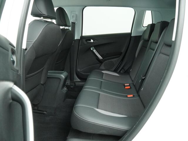 Peugeot 2008 1.2 PureTech Allure - Navigatie - Airconditioning - Cruise Control