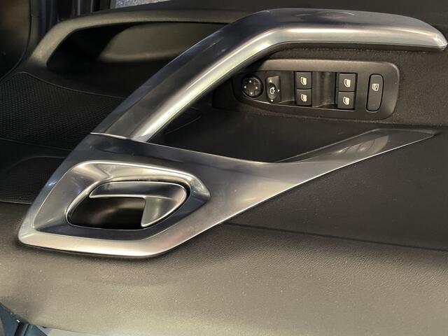 Peugeot 2008 1.2 PureTech Allure 110pk Automaat Navigatie-Achteruitrijcamera-Climate control-Apple Carplay/Android