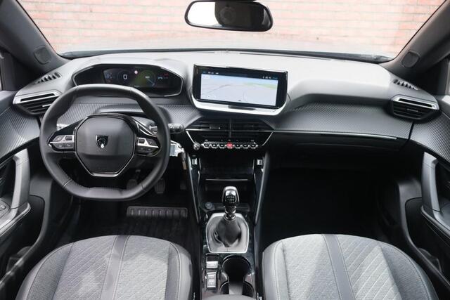 Peugeot 2008 1.2 PureTech 100pk Allure | Navi | App Connect | Climate | Cruise | Camera | PDC
