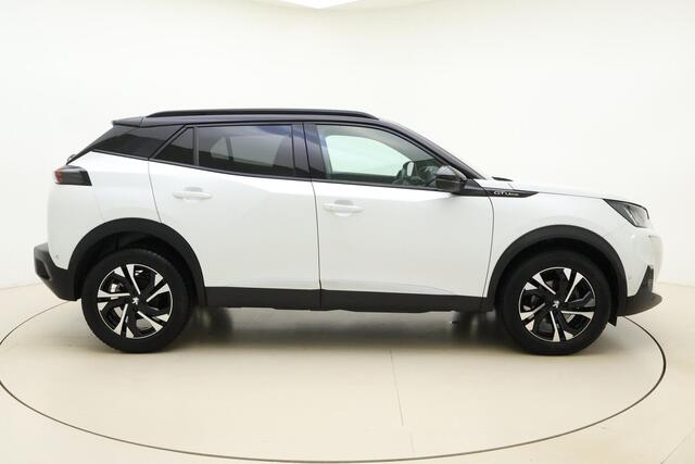 Peugeot 2008 1.2 PureTech 130pk GT-Line | Navigatie via app | Camera | Climate control | Cruise control | Stoelverwarming | LED verlichting | Zwart dak