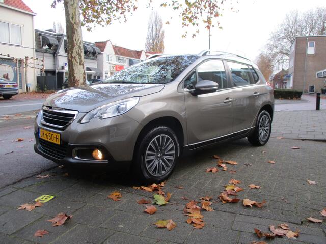 Peugeot 2008 1.2 PureTech Blue Lion / AUTOMAAT / AIRCO / GLAZEN-DAK / 32dkm