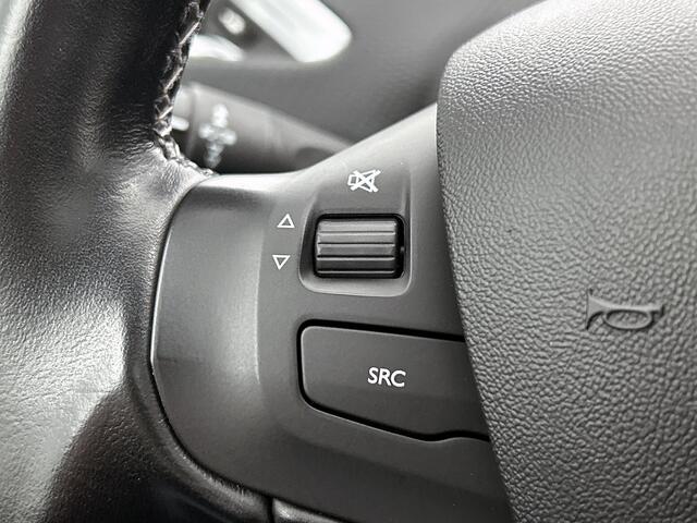 Peugeot 2008 110 PK Allure | Rijklaar | Parkeersensoren | Camera | Trekhaak |