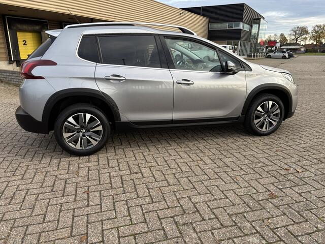 Peugeot 2008 1.2 PureTech GT-Line Automaat [ Fm navi,camera,panodak,h-leer,cruise,lmv ]