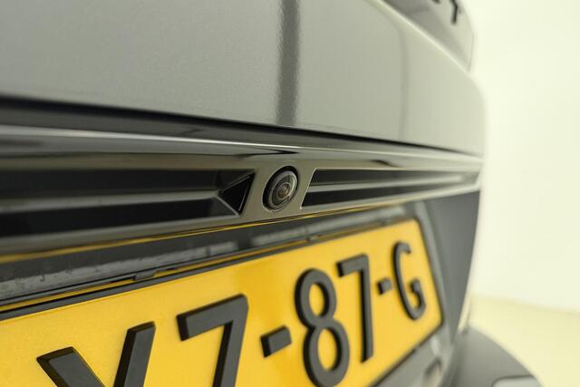 Peugeot 2008 1.2 Hybrid 145 Allure | AUTOMAAT | 360 Camera Zicht | Navigatie | Adaptief Cruis Control | Draadloos Apple Carplay & Android Auto | DAB + | Rondom Parkeersensoren |