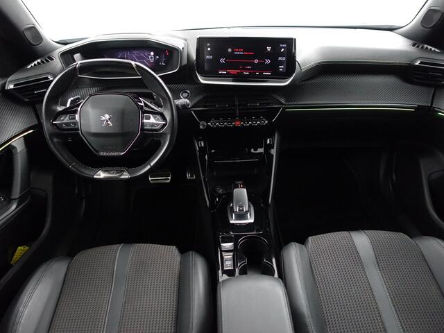 Peugeot 2008 1.2 PureTech GT Pack Aut- Two Tone, Carplay, Android Auto, Sfeerverlichting, Carbon, 360 Camera, Virtual cockpit