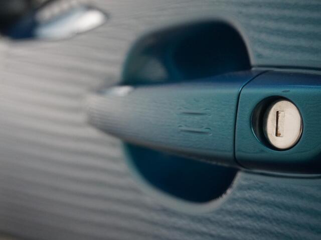 Peugeot 2008 1.2 Hybrid 136 GT Alcantara pakket