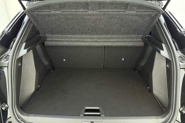 Peugeot 2008 1.2 PureTech Allure 100 PK | Handgeschakeld | Airco | Cruise Control | Camera | Navigatie | Licht Metalen Velgen | 3D Instrumentenpaneel