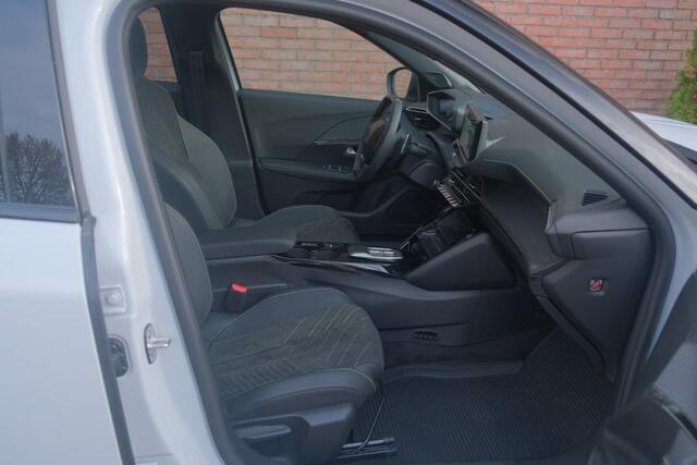 Peugeot 2008 1.2 Hybrid 145pk e-DCS6 GT | Navi | App Connect | Adaptive Cruise | Keyless | Alcantara | Camera | PDC