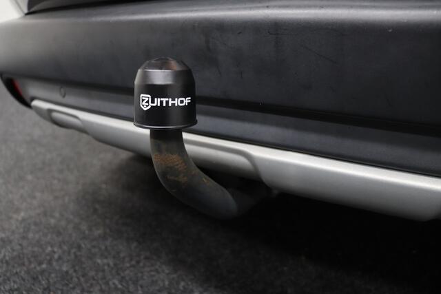 Peugeot 2008 1.2 PureTech Automaat Allure | Panoramadak | Trekhaak | Cruise-control | Apple Carplay & Android Auto | Leder | Clima | Parkeerassistent | Navigatie | LM Velgen