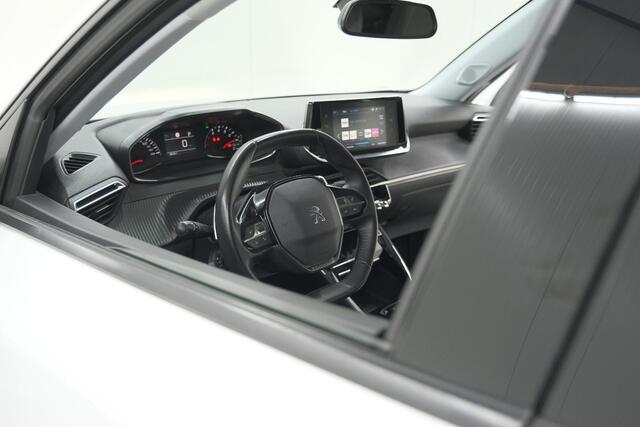 Peugeot 2008 PureTech 130 EAT8 Allure | Parkeersensoren | Navigatie | Apple Carplay | Climate Control
