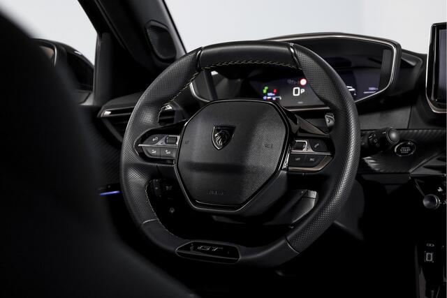 Peugeot 2008 1.2 Hybrid 145 GT - Automaat | Alcantara Pack | Drive Assist Pack | Dig. Cockpit | Adapt. Cruise | Stoelverw. | PDC | Camera | NAV + App. Connect | ECC | DAB | LM 17" | 7654
