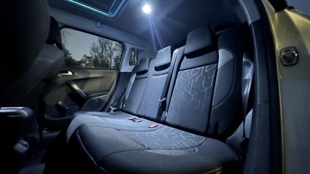 Peugeot 2008 1.2 PureT. Blue Lion